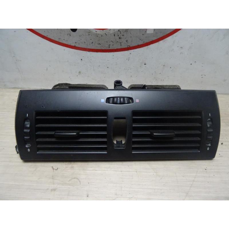 Aerateur tableau de bord BMW X3 E83 PHASE 1 d’occasion