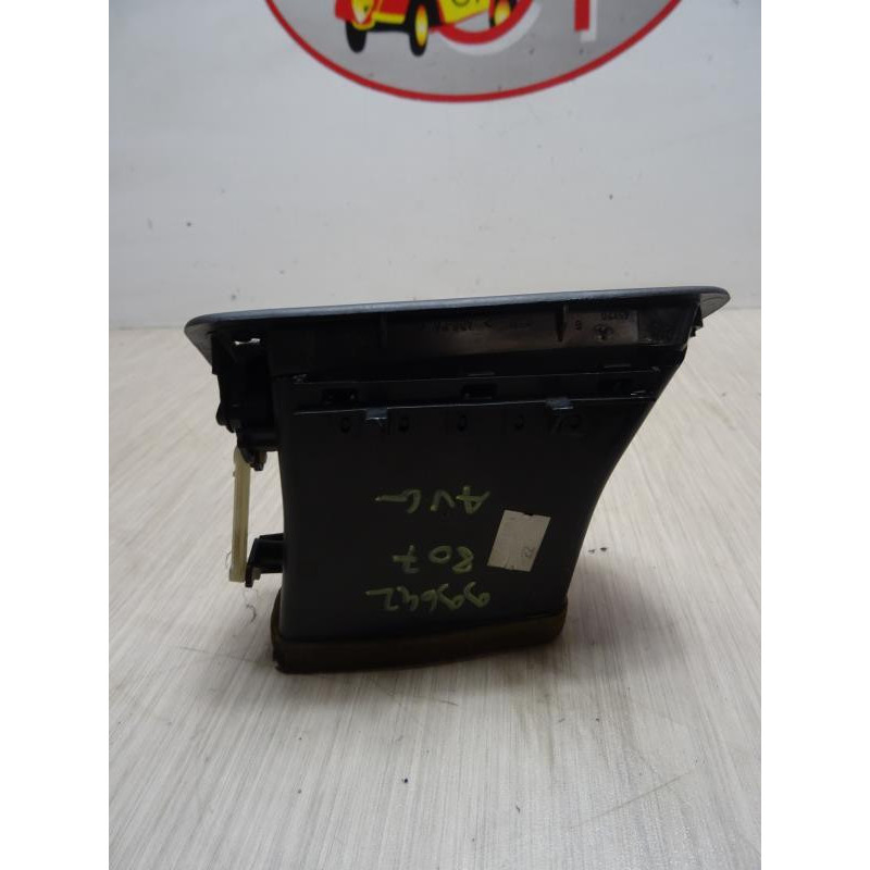 Aerateur tableau de bord avant gauche PEUGEOT 807 d’occasion