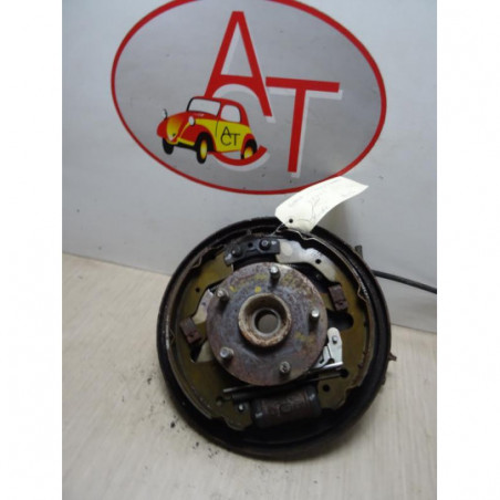 Fusee avant gauche SUZUKI GRAND VITARA 2 PHASE 2 d’occasion