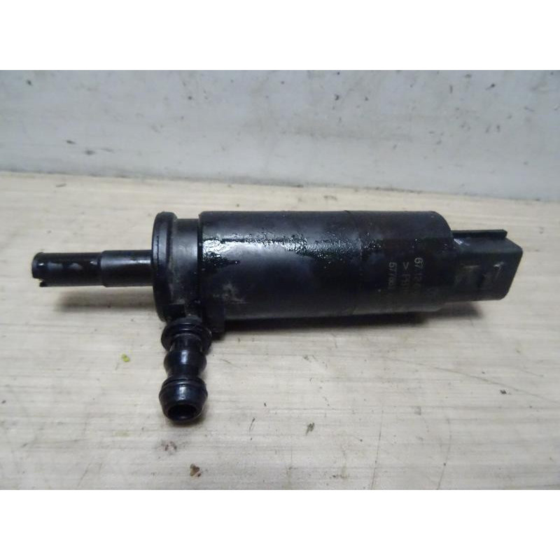 Pompe lave glace avant BMW SERIE 1 E81 d’occasion