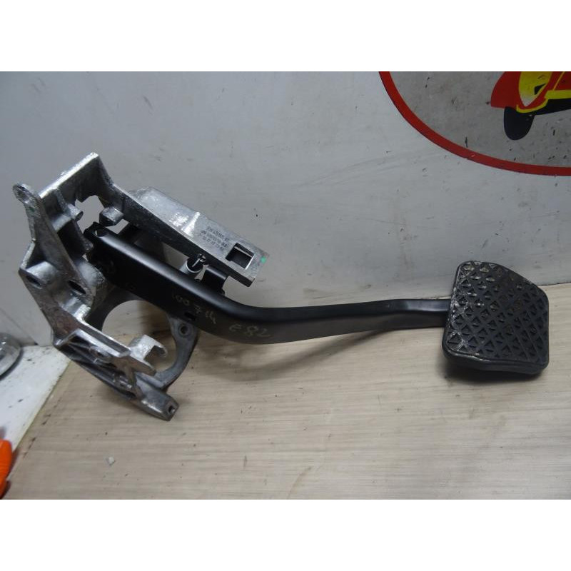 Pedalier de frein BMW SERIE 1 E82 COUPE d’occasion