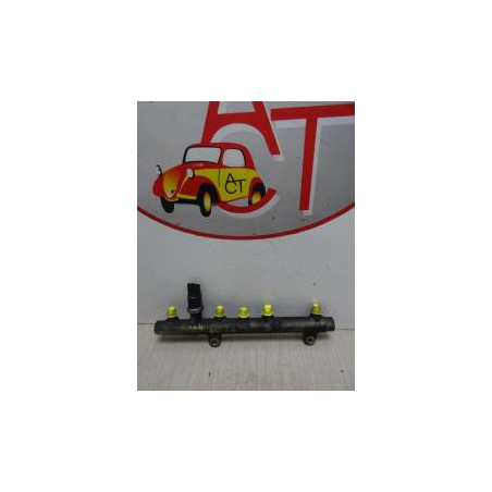 Rampe injection RENAULT SCENIC 1 PHASE 2 d’occasion
