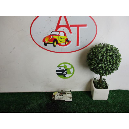 Serrure avant droit PEUGEOT 806 d’occasion