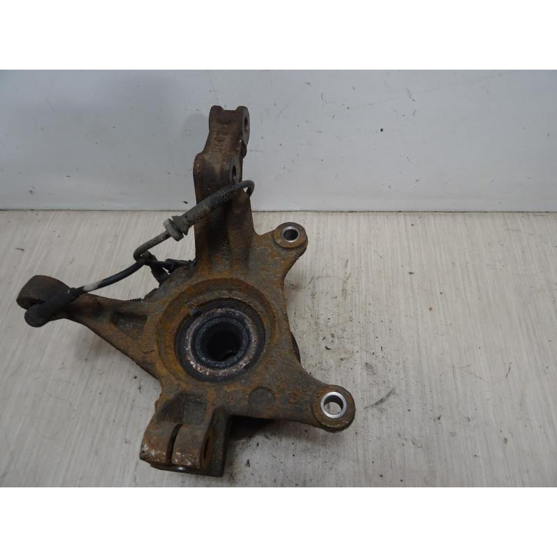 Fusee avant gauche DACIA LODGY PHASE 1 d’occasion