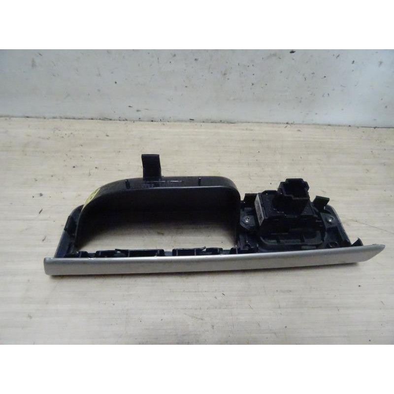 Interrupteur de leve vitre arriere droit VOLVO S 40 2 PHASE 2 d’occasion