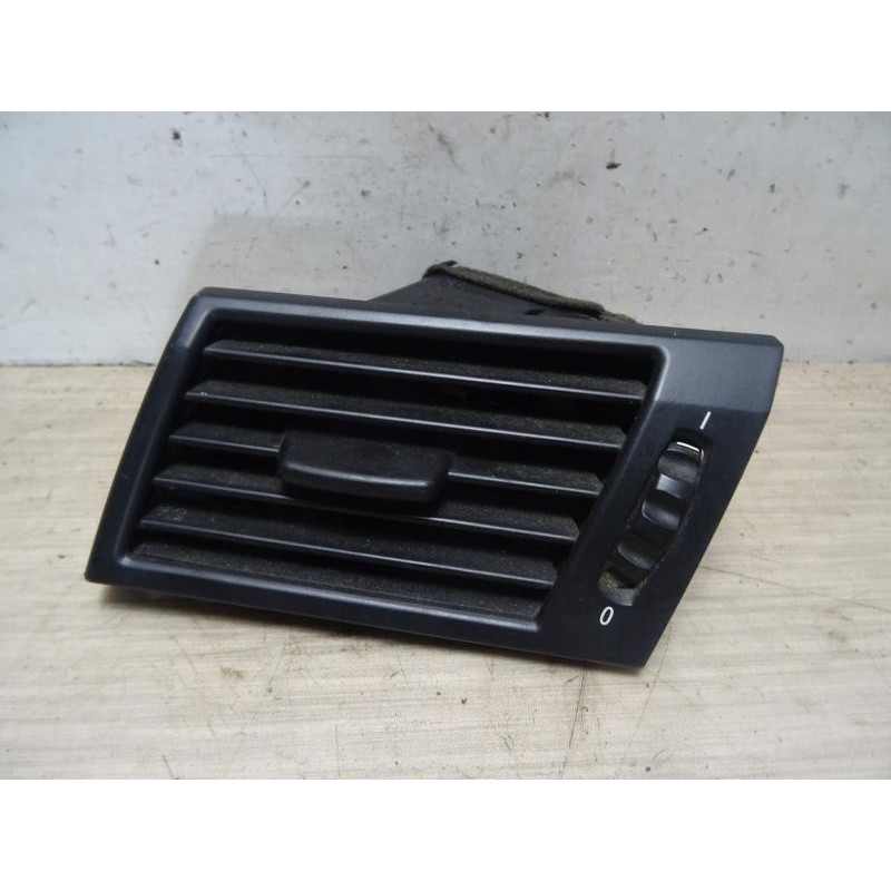 Aerateur tableau de bord BMW X3 E83 PHASE 1 d’occasion