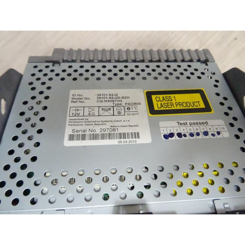 Autoradio d'origine SUZUKI SWIFT 3 d’occasion