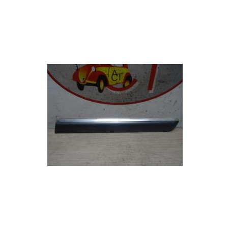 Baguette d'aile arrière gauche VOLKSWAGEN GOLF 5 d’occasion