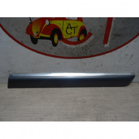 Baguette d'aile arrière gauche VOLKSWAGEN GOLF 5 d’occasion