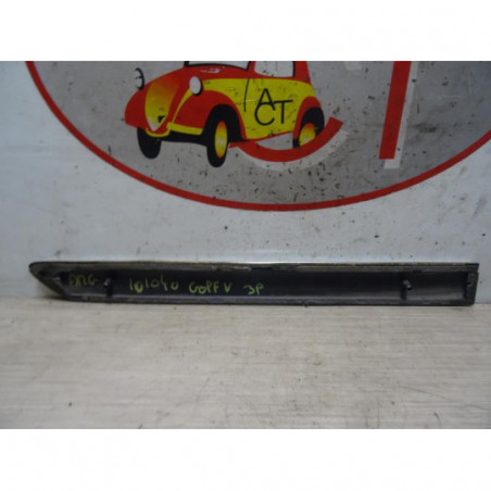 Baguette d'aile arrière gauche VOLKSWAGEN GOLF 5 d’occasion