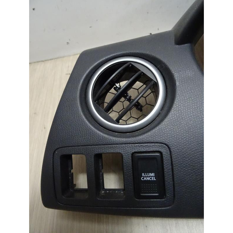 Casquette tableau de bord SUZUKI SWIFT 3 d’occasion