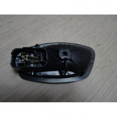 Poignee interieur arriere droit RENAULT CLIO 4 PHASE 1 d’occasion