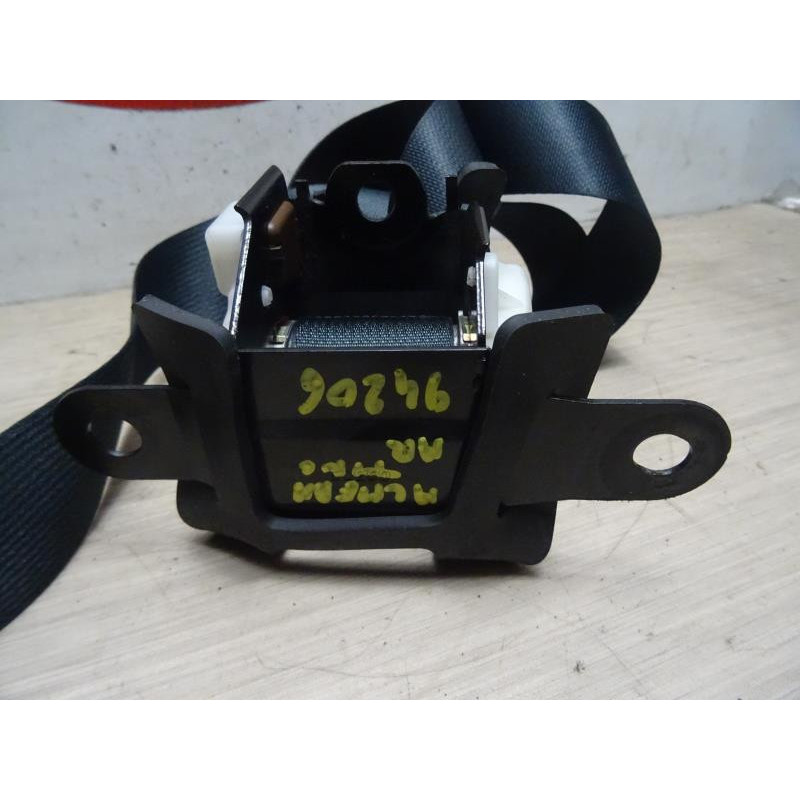 Ceinture arriere centrale NISSAN ALMERA TINO PHASE 2 d’occasion