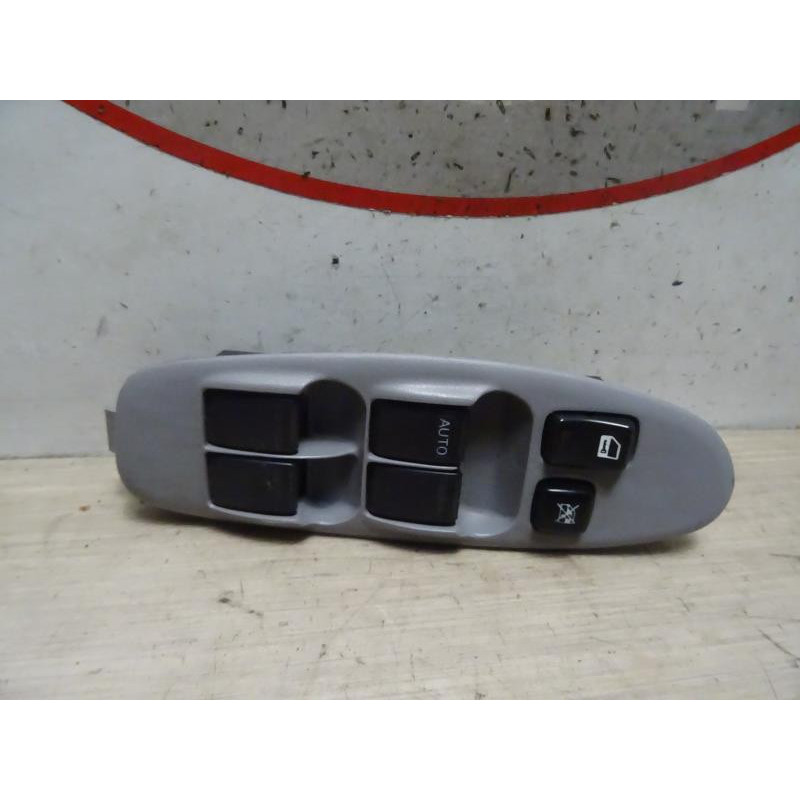 Interrupteur de leve vitre avant gauche NISSAN ALMERA TINO PHASE 2 d’occasion