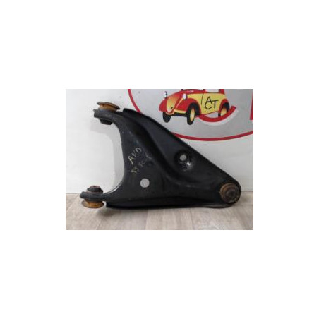 Triangle avant droit DACIA SANDERO 1 d’occasion