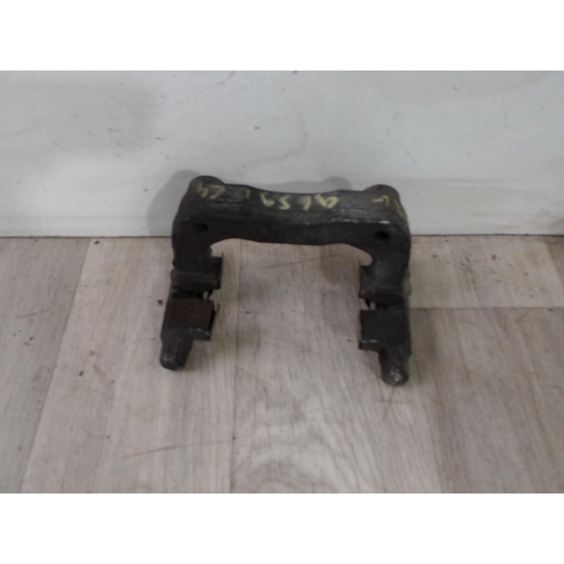 Support etrier frein (chape) arriere gauche CITROEN C4 2 PHASE 1 d’occasion