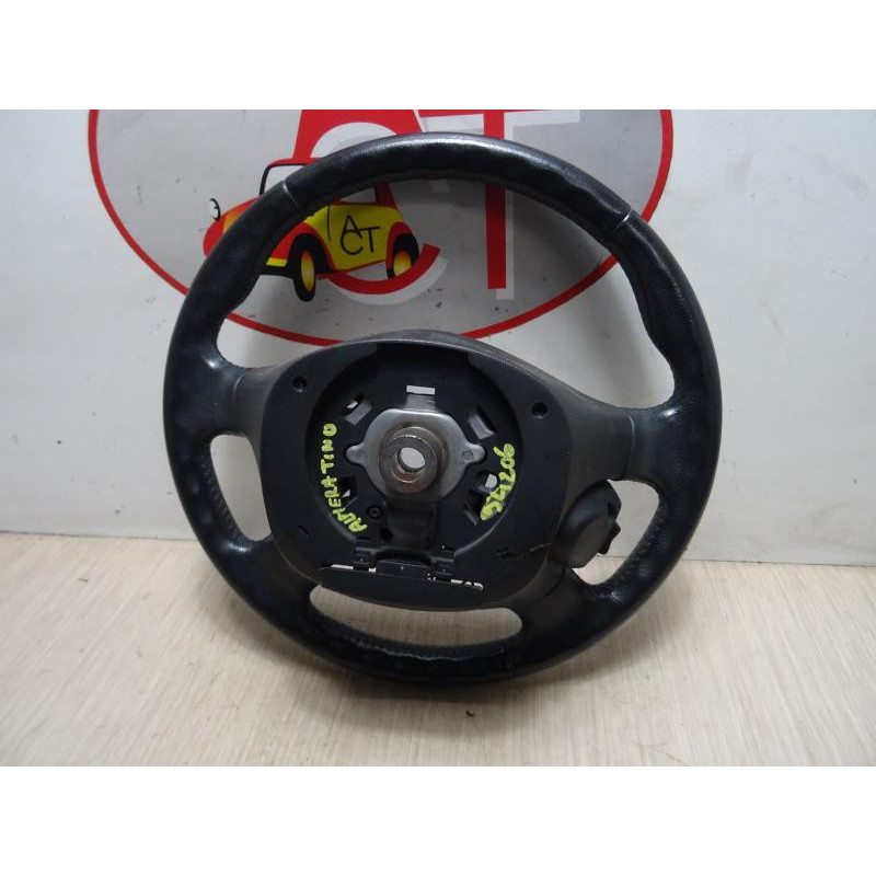 Volant NISSAN ALMERA TINO PHASE 2 d’occasion