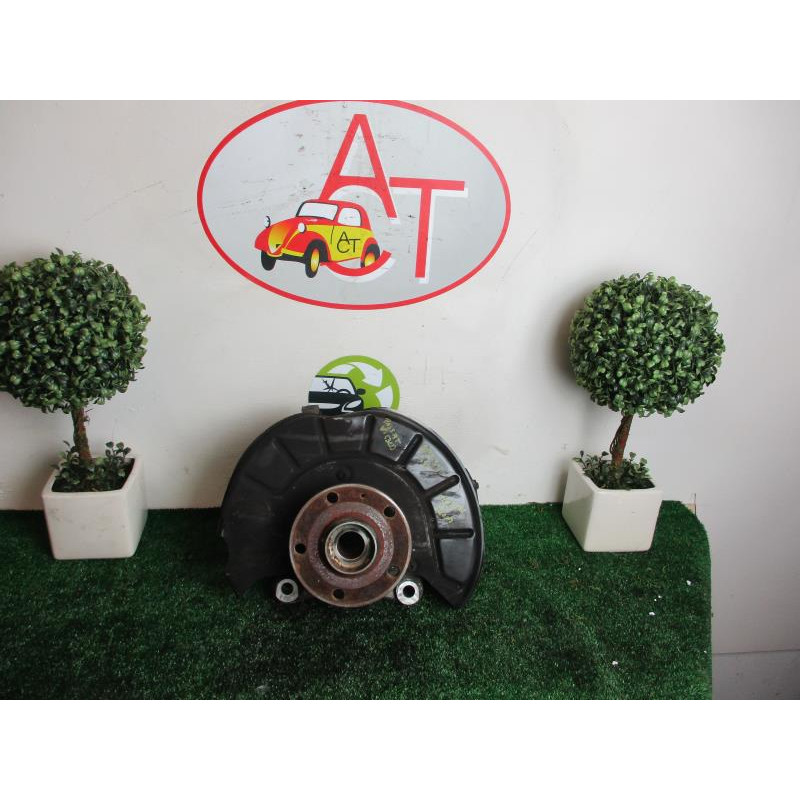 Fusee avant droit VOLKSWAGEN PASSAT VI (3C2/362) d’occasion