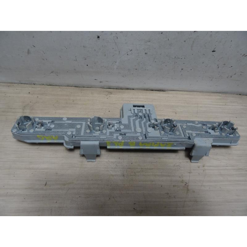 Platine feu arriere gauche OPEL ZAFIRA B PHASE 1 d’occasion