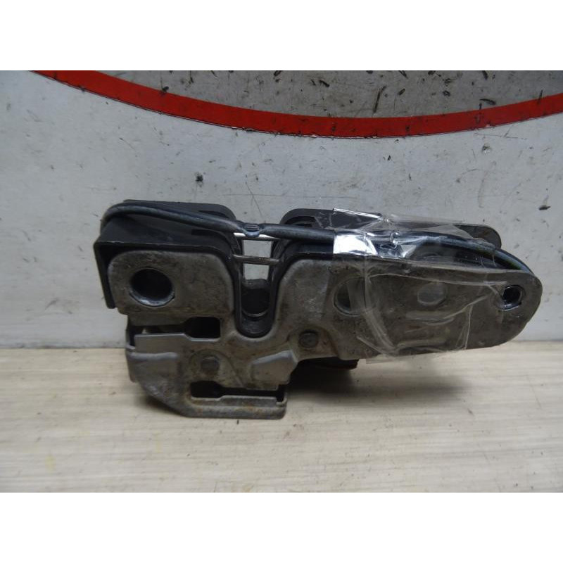 Serrure de capot VOLKSWAGEN  d’occasion