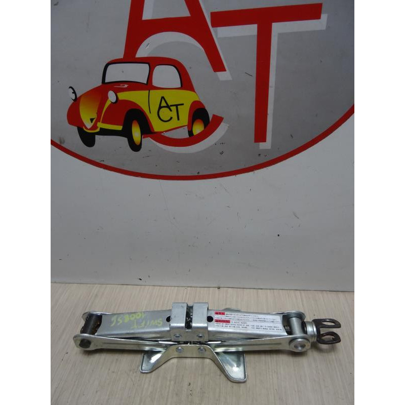 Cric SUZUKI SWIFT 3 d’occasion