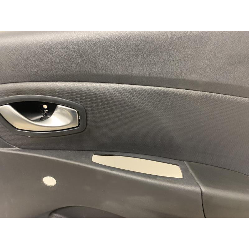 Garniture porte arriere droite RENAULT CLIO 4 PHASE 2 d’occasion