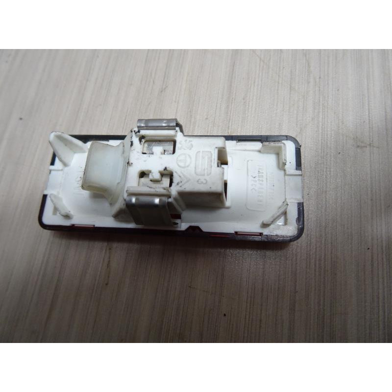 Lumiere porte avant droit PEUGEOT 407 COUPE d’occasion