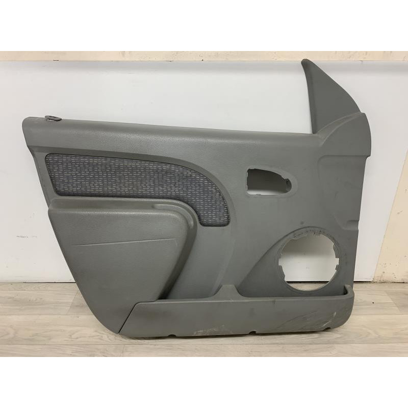 Garniture porte avant gauche DACIA LOGAN MCV 1 PHASE 1 BREAK d’occasion