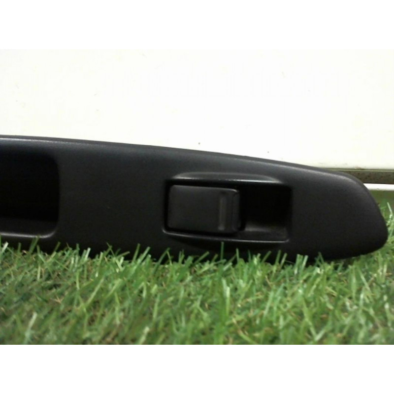 Interrupteur de leve vitre arriere droit SUBARU FORESTER II PHASE 1 d’occasion