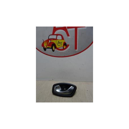 Poignee interieur arriere gauche RENAULT CAPTUR 1 PHASE 2 d’occasion