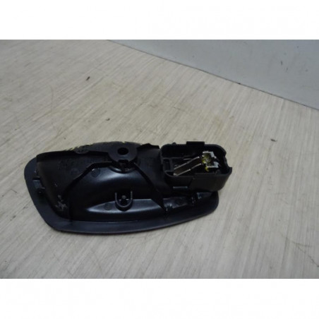 Poignee interieur arriere gauche RENAULT CAPTUR 1 PHASE 2 d’occasion