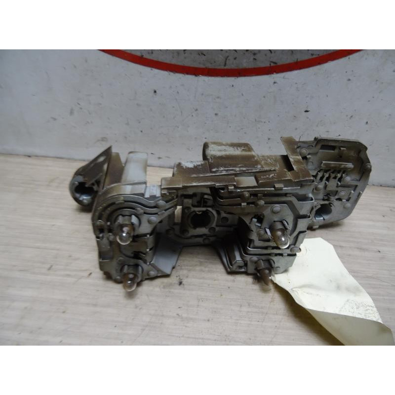 Platine feu arriere gauche TOYOTA COROLLA VERSO 2 PHASE 1 d’occasion