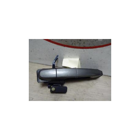 Poignee porte arriere gauche TOYOTA COROLLA VERSO 2 PHASE 1 d’occasion