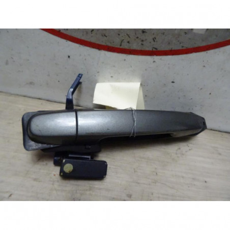 Poignee porte arriere gauche TOYOTA COROLLA VERSO 2 PHASE 1 d’occasion