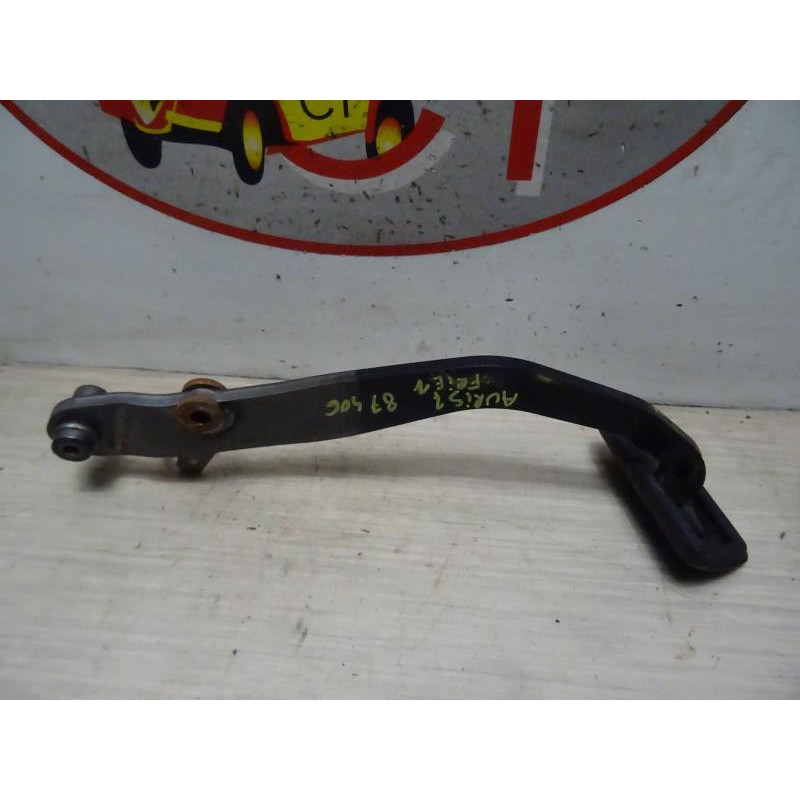 Pedalier de frein TOYOTA AURIS 2 PHASE 2 BREAK d’occasion