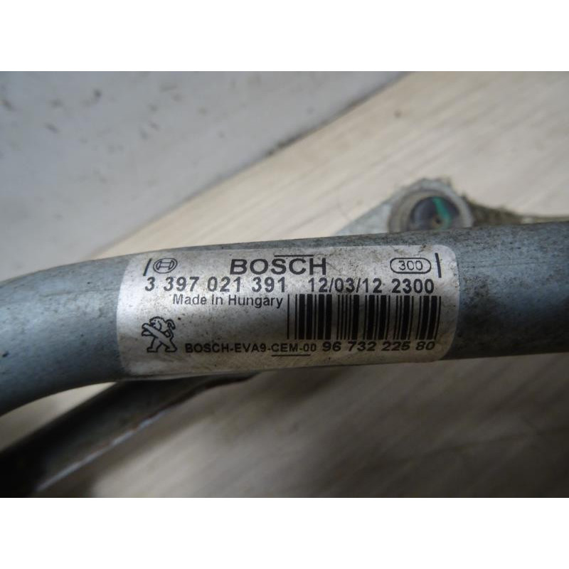 Moteur essuie glace avant PEUGEOT 208 1 PHASE 1 d’occasion