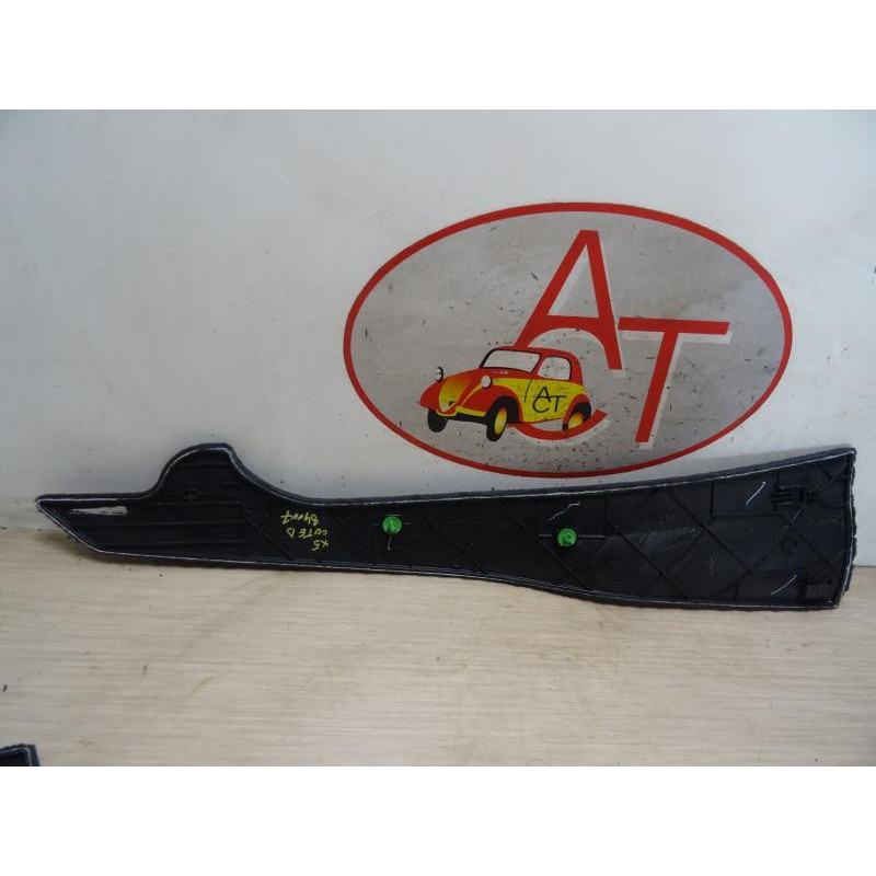 Garniture laterale droite BMW X5 E70 PHASE 1 d’occasion