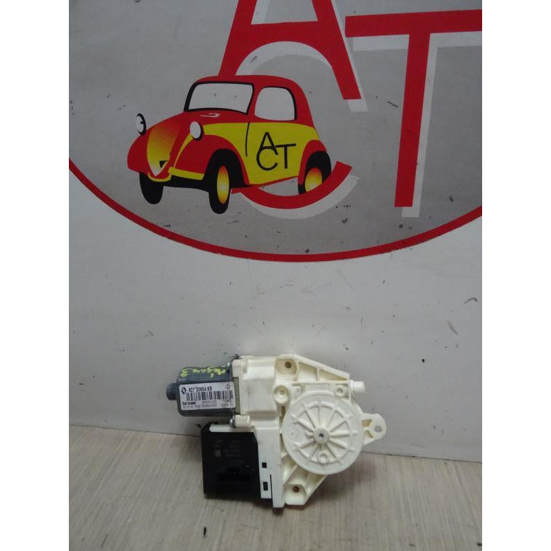 Moteur leve vitre arriere droit RENAULT MEGANE 3 PHASE 3 d’occasion