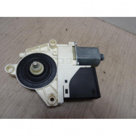 Moteur leve vitre arriere droit RENAULT MEGANE 3 PHASE 3 d’occasion