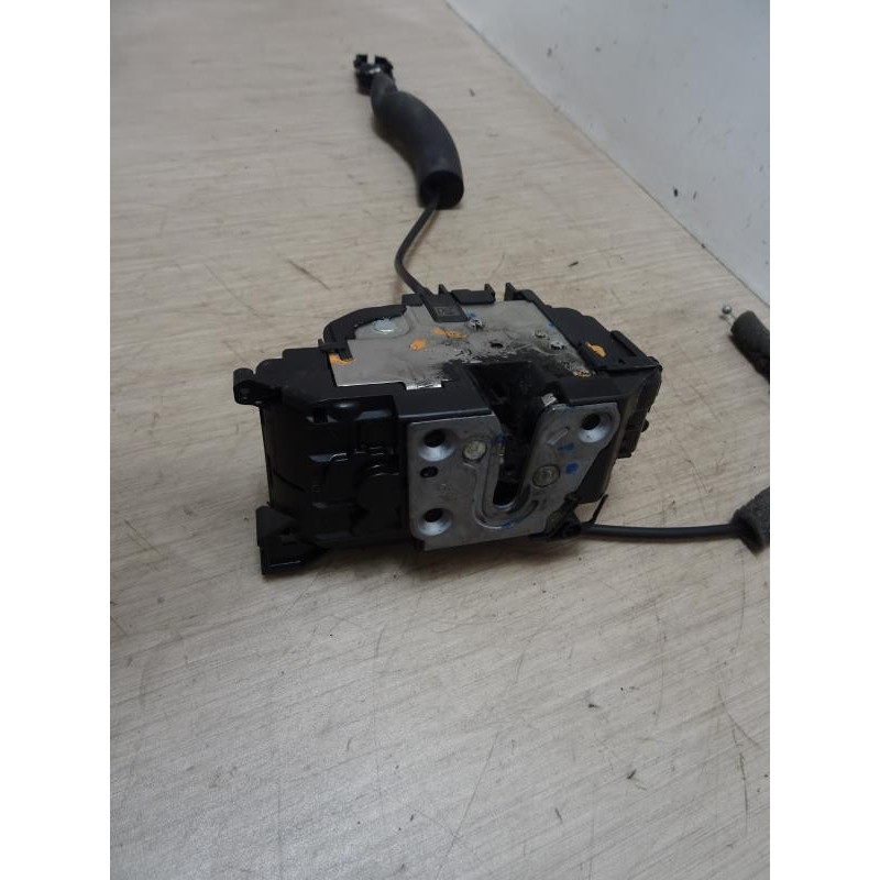 Serrure avant droit RENAULT MEGANE 3 PHASE 3 d’occasion