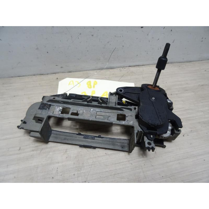 Support poignee porte avant gauche AUDI A3 2 PHASE 1 d’occasion