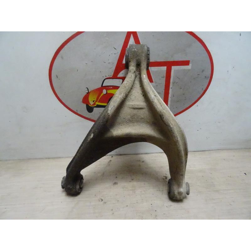 Triangle superieur arriere gauche VOLKSWAGEN POLO 3 PHASE 1 d’occasion