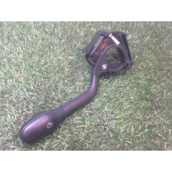 Commodo d'essuie glaces VOLKSWAGEN P0LO III SDI FLIGHT HAYON d’occasion