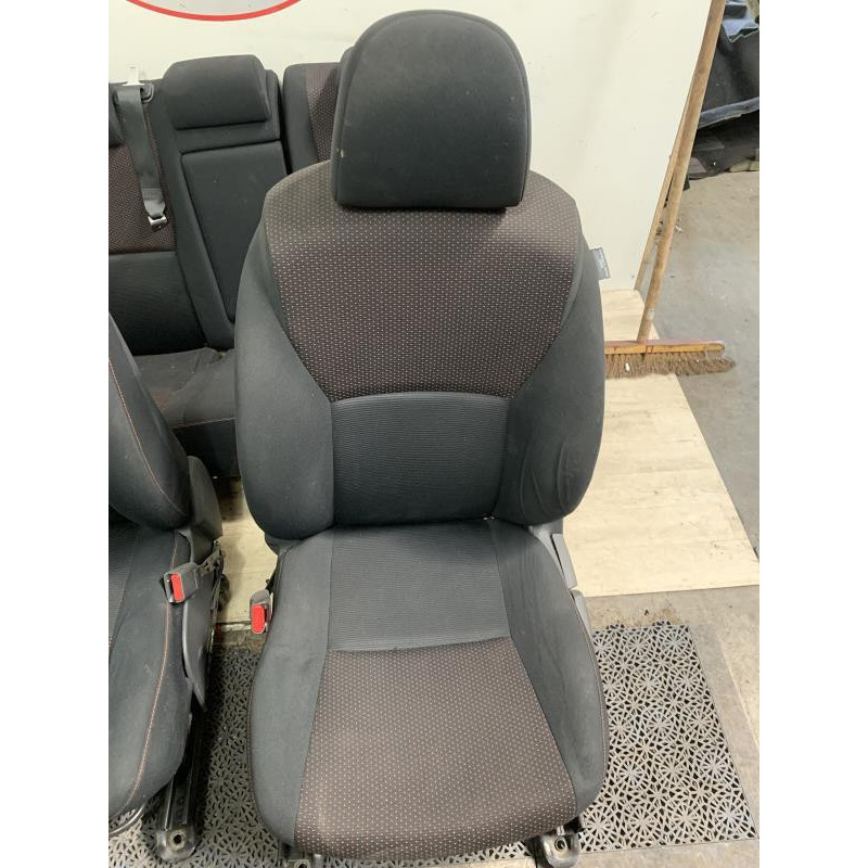 Interieur complet TOYOTA AURIS 1 PHASE 2 d’occasion