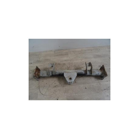 Renfort pare choc avant (traverse) RENAULT B80 d’occasion