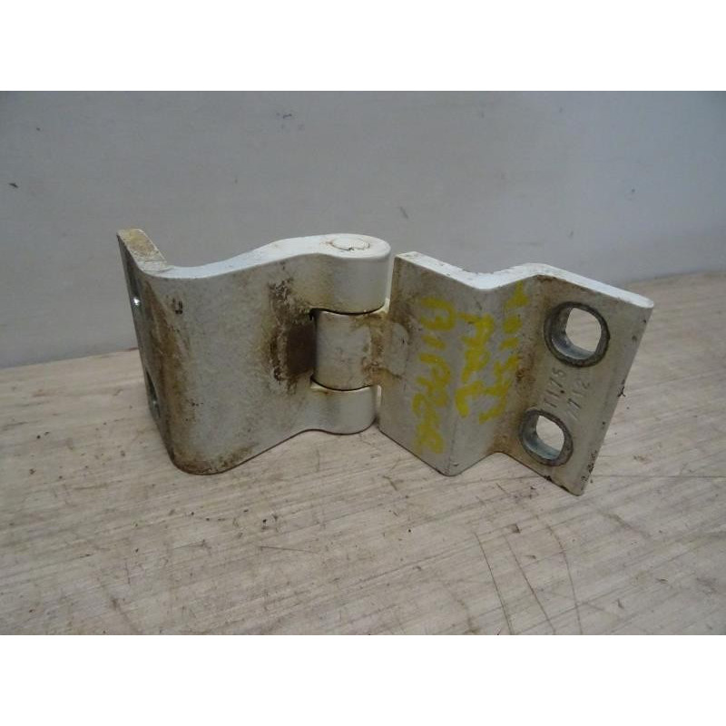 Charniere de porte de coffre gauche PEUGEOT BIPPER d’occasion