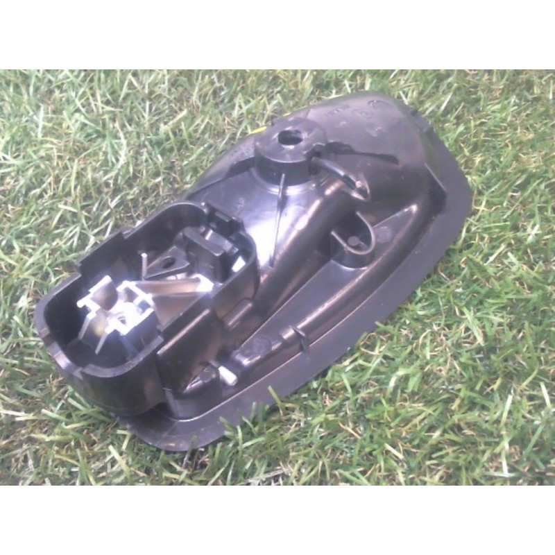 Poignee interieur avant droit RENAULT CLIO IV IV DCI d’occasion