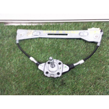Leve vitre mecanique arriere droit FIAT PANDA II 1.1 d’occasion