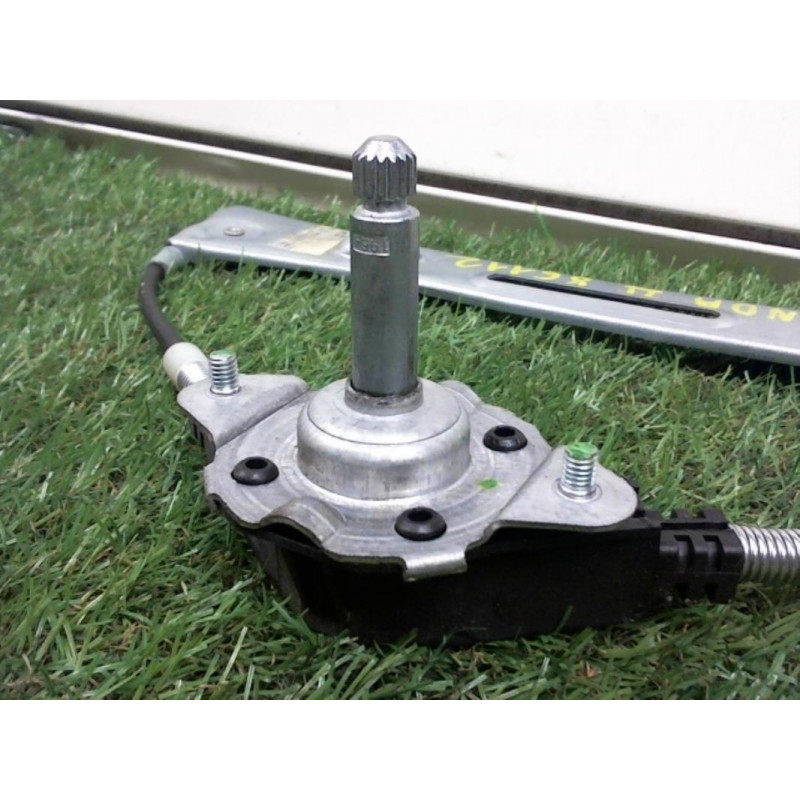 Leve vitre mecanique arriere droit FIAT PANDA II 1.1 d’occasion