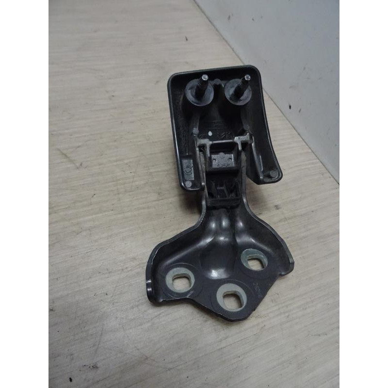 Charniere de porte de coffre droit PEUGEOT EXPERT 3 d’occasion